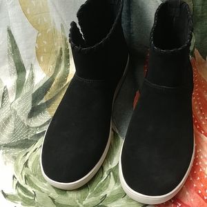 KOOLABURRA ankle boots NWOT